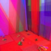 Espace, tulles fluorescents