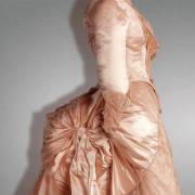 L’Histoire en costumes : Vive la mariée