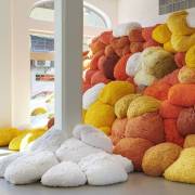 Sheila Hicks: Off Grid 🌐