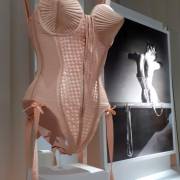 Cinémode, par Jean Paul Gaultier (F)