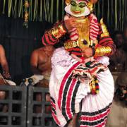 Du Nô à Mata Hari, 2000 ans de Théâtre en Asie