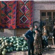Embroidered Visions : Photographs of Central Asia and the Middle East by Sheila Paine 🌐