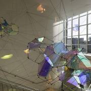Tomás Saraceno : orbites enchevêtrées 🌐